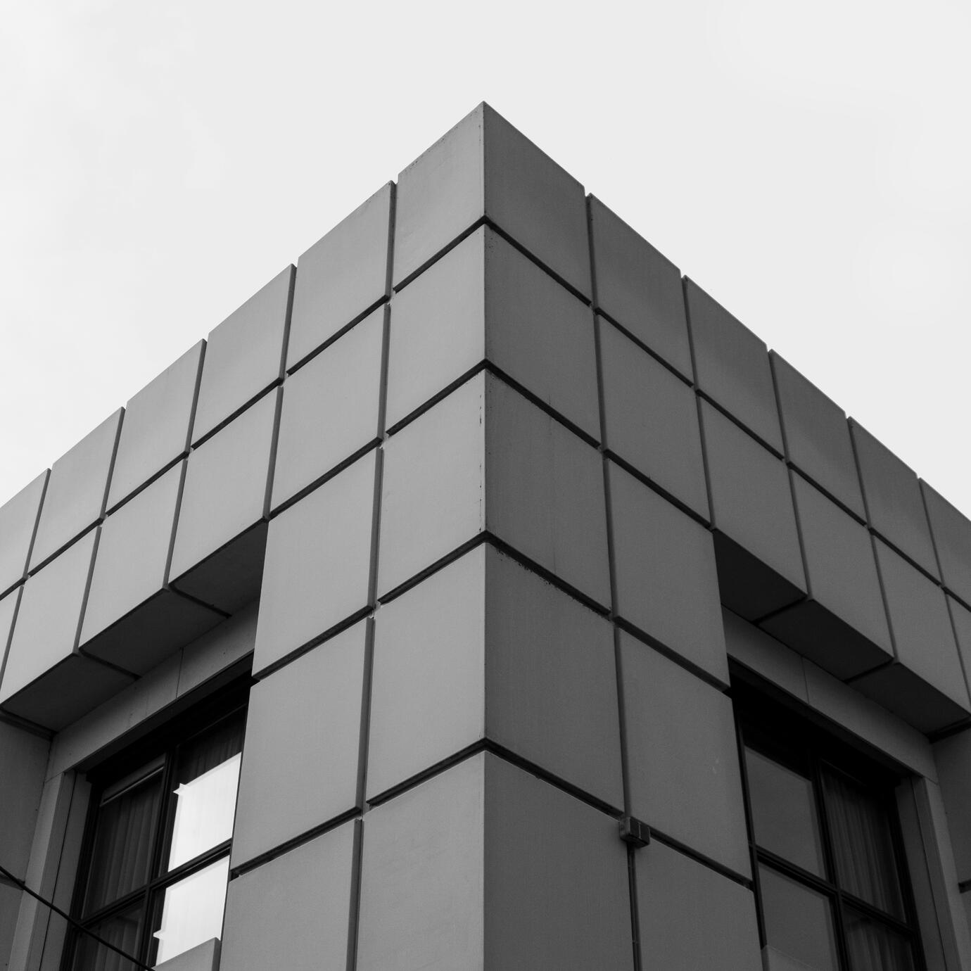 Monochrome Minimal 15, 2022. Peter Preis. MIME: image/jpeg, Token: FA2, Storage: IPFS, Contract: KT1...