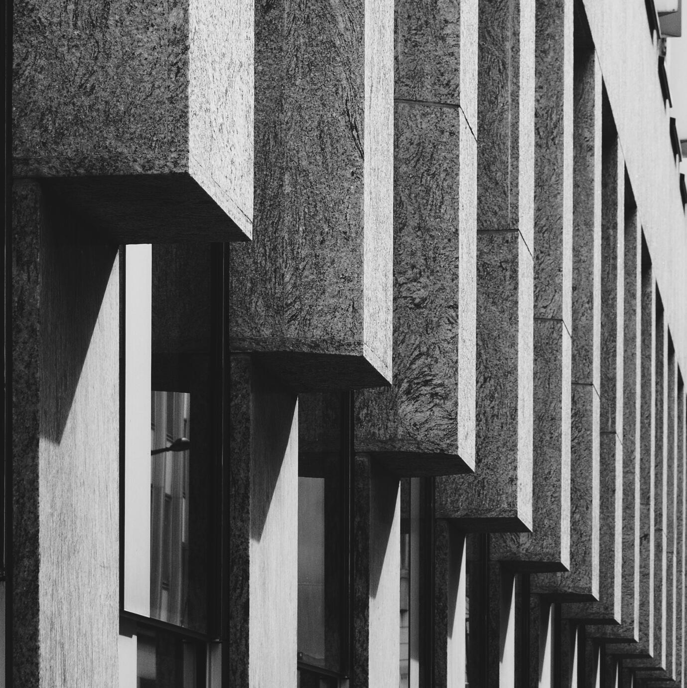 Monochrome Minimal 5, 2022. Peter Preis. MIME: image/jpeg, Token: FA2, Storage: IPFS, Contract: KT1...