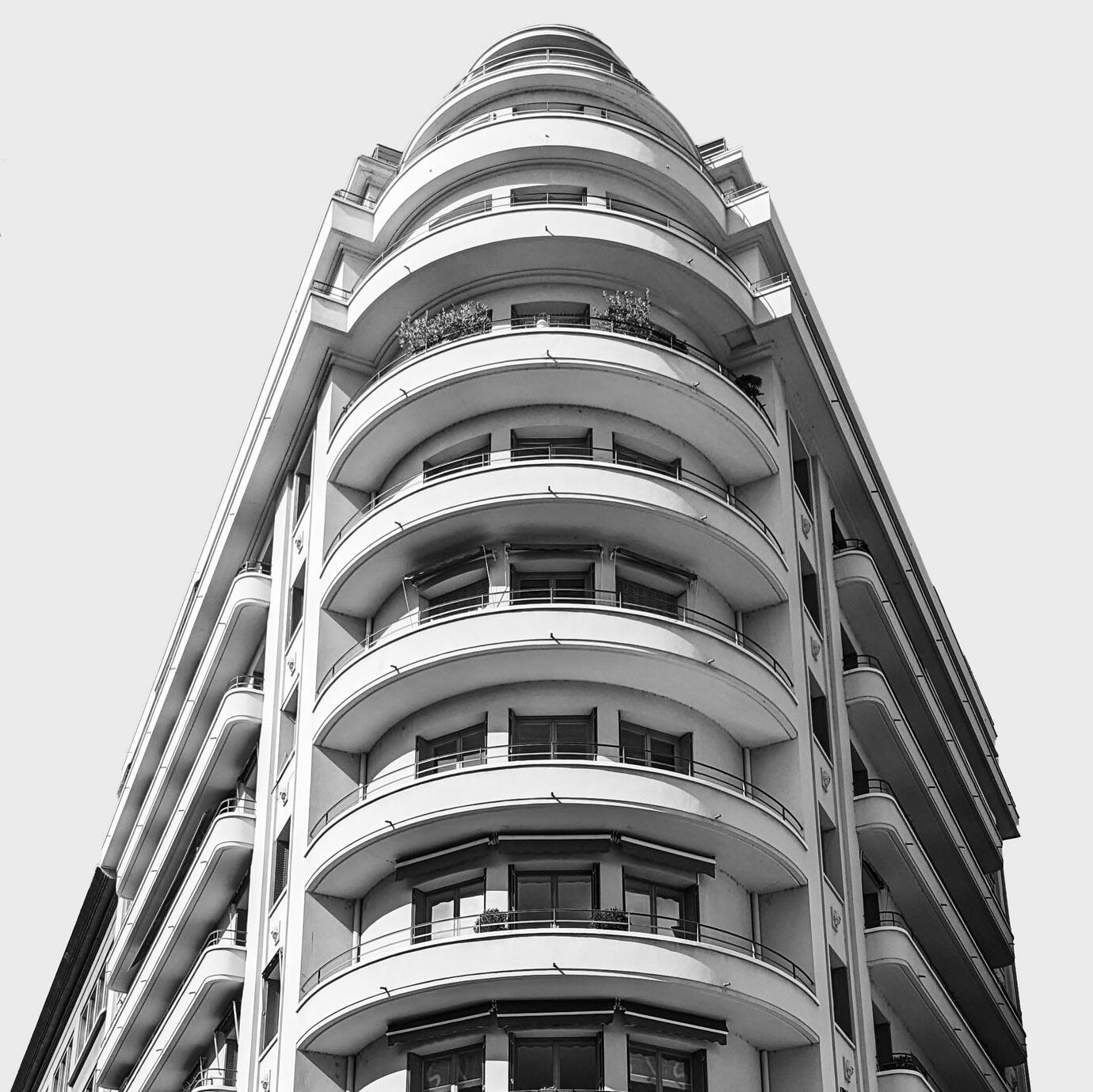 Monochrome Minimal 17, 2022. Peter Preis. MIME: image/jpeg, Token: FA2, Storage: IPFS, Contract: KT1...